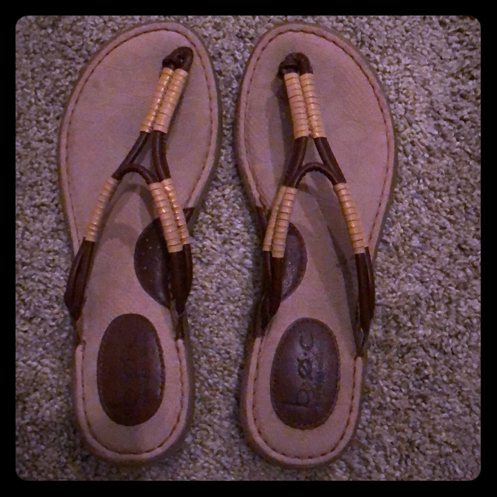 Boc Comfortable flip-flops with a padded arch